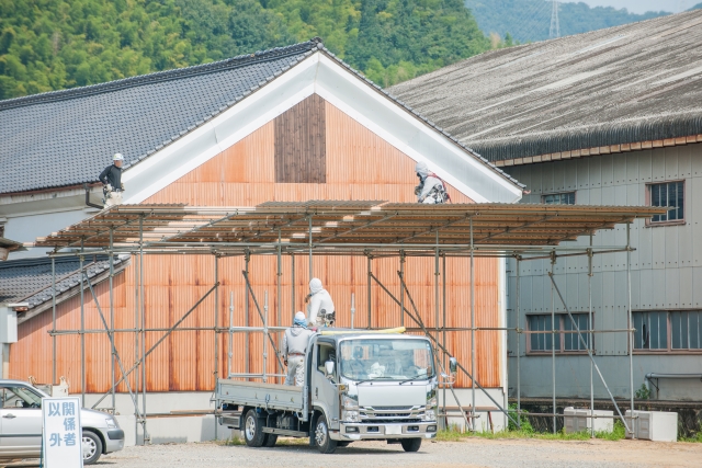 ③新しい屋根材の設置について